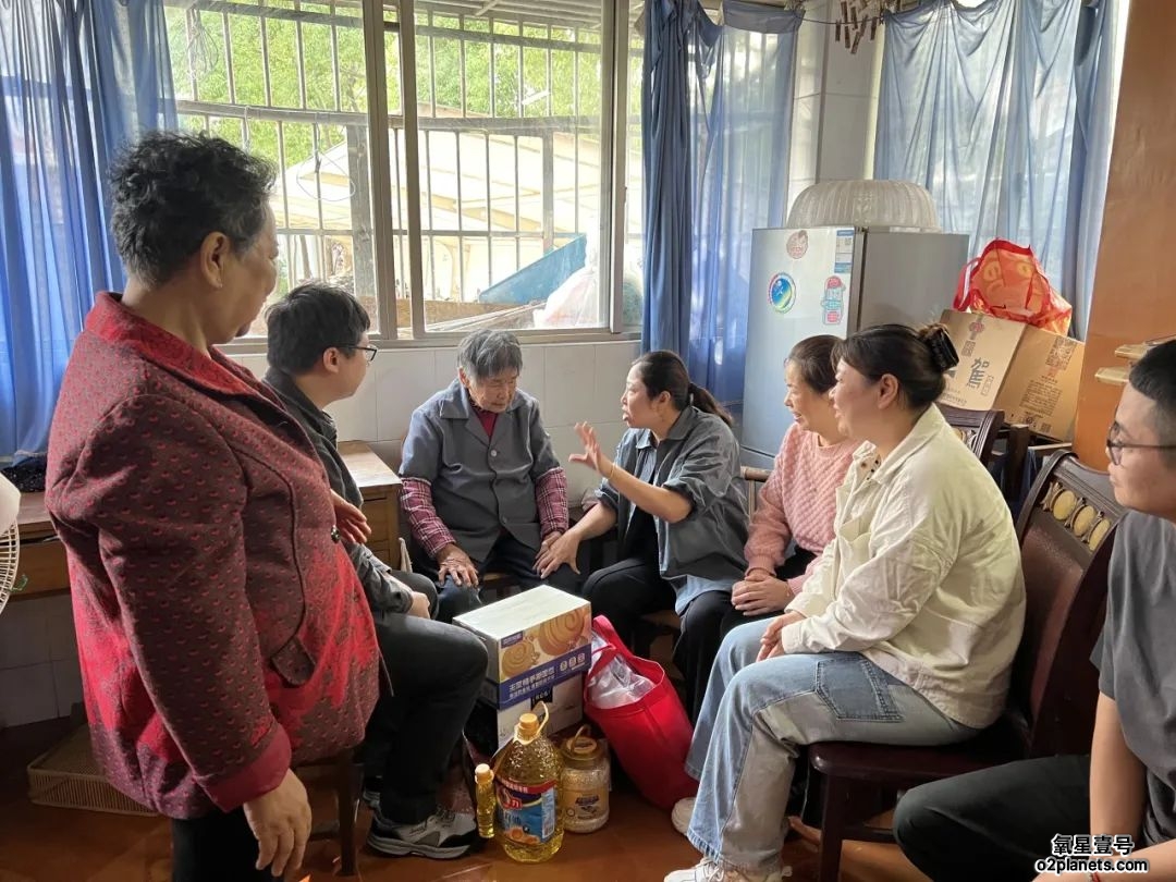 上海宝邦慰问高龄独居老人