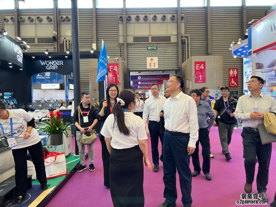 氧星壹号家用高压氧舱华交会精彩瞬间