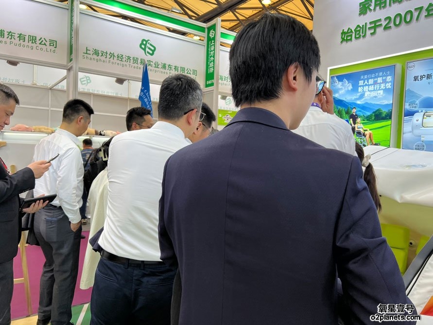 氧星壹号家用高压氧舱华交会精彩瞬间