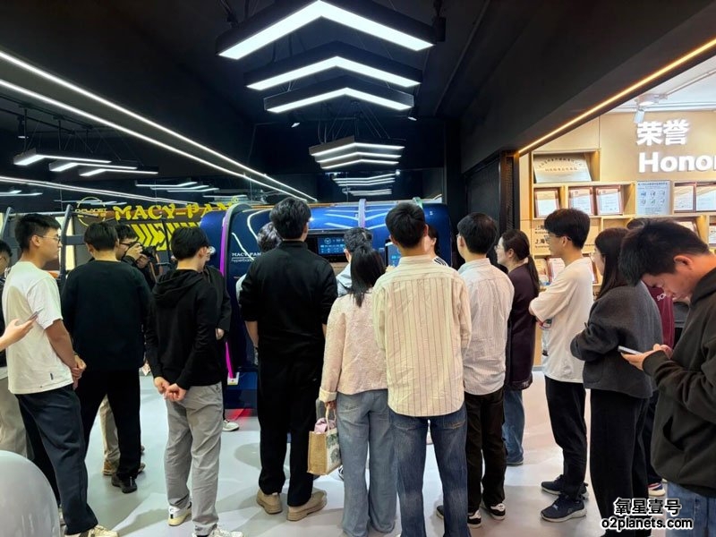 奉贤、松江区选调生莅临氧星壹号家用高压氧舱参观交流