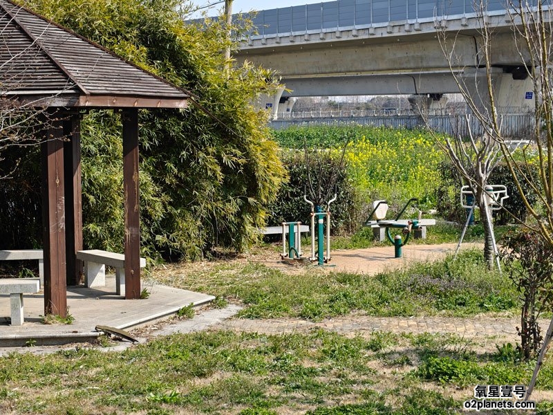 上海宝邦与新姚村结对共建